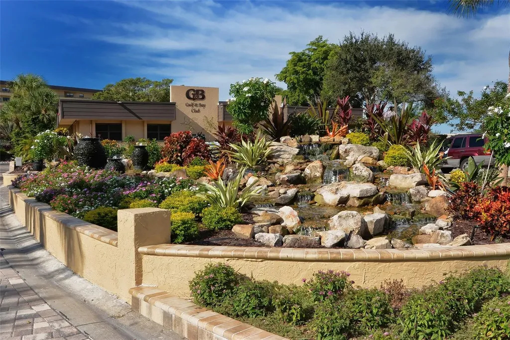 5740 Midnight Pass Road Sarasota FL 34242