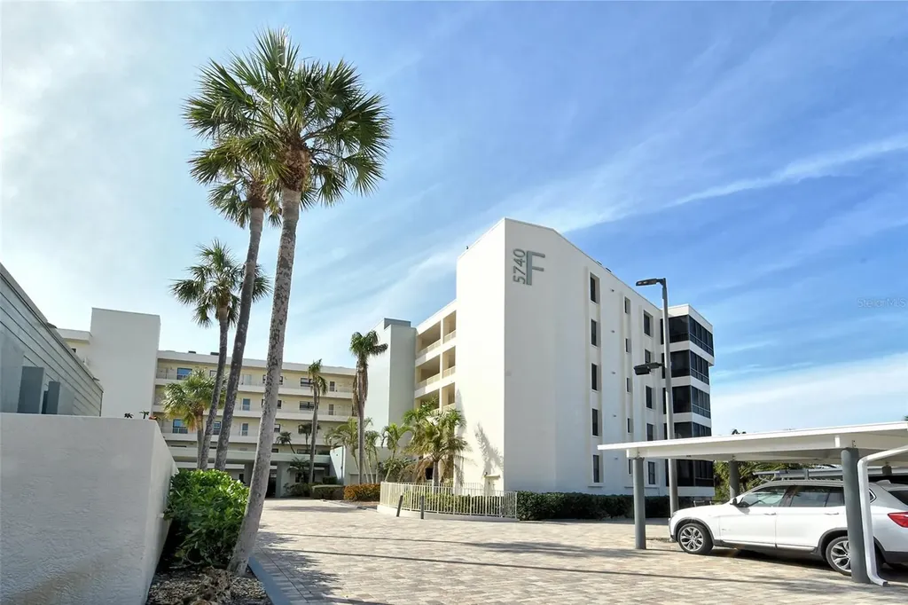 5740 Midnight Pass Road Sarasota FL 34242