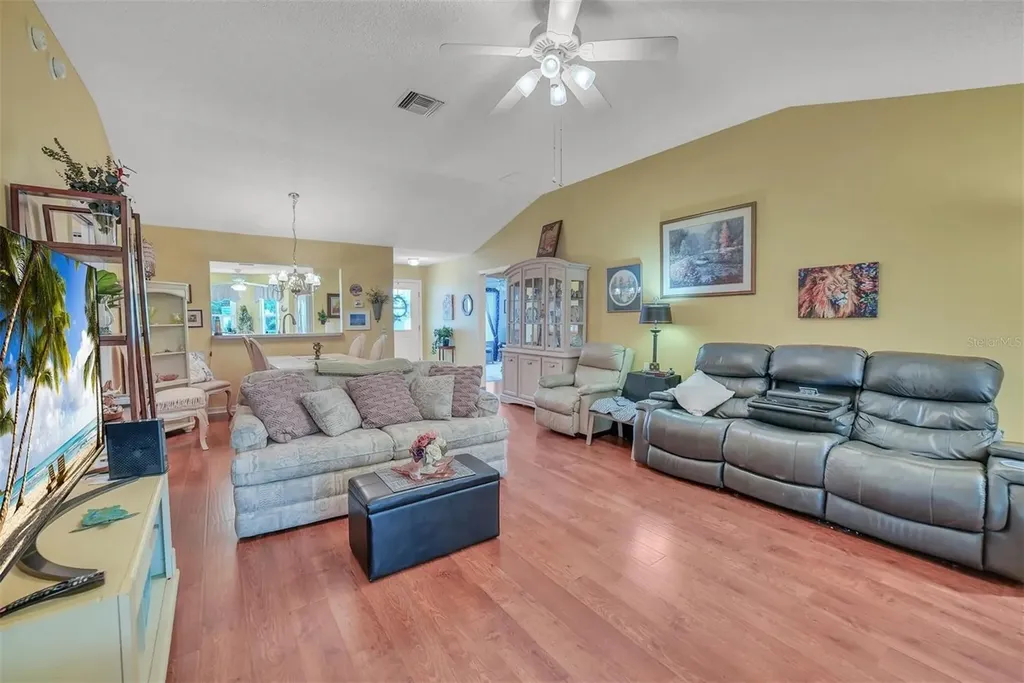 8371 SE 168th Trinity Place The Villages FL 32162