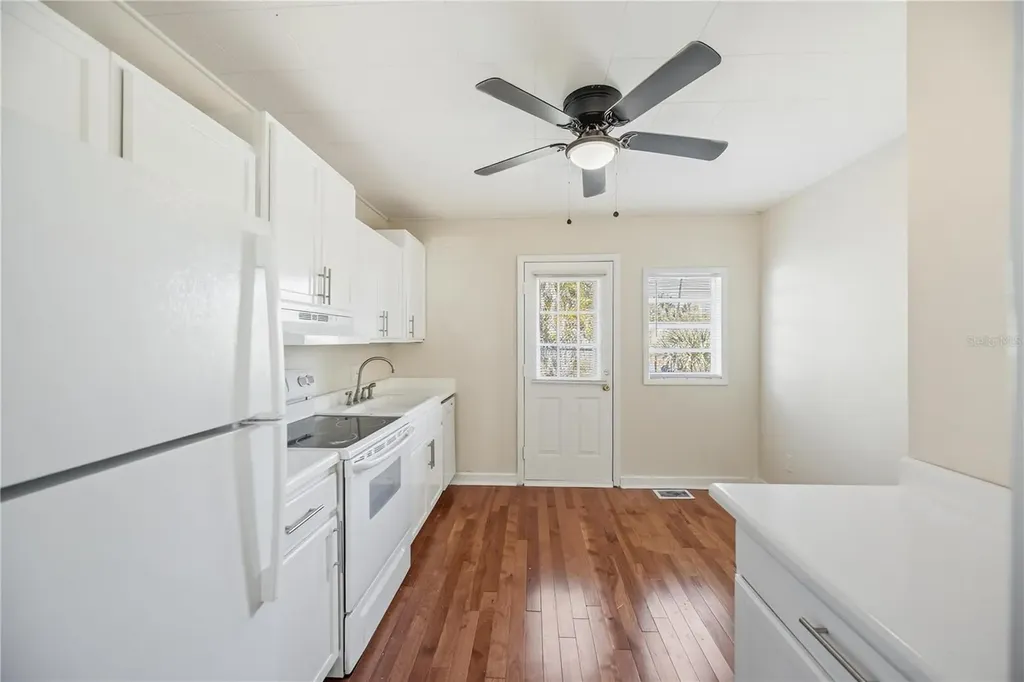 2710 3rd Avenue W Bradenton FL 34205