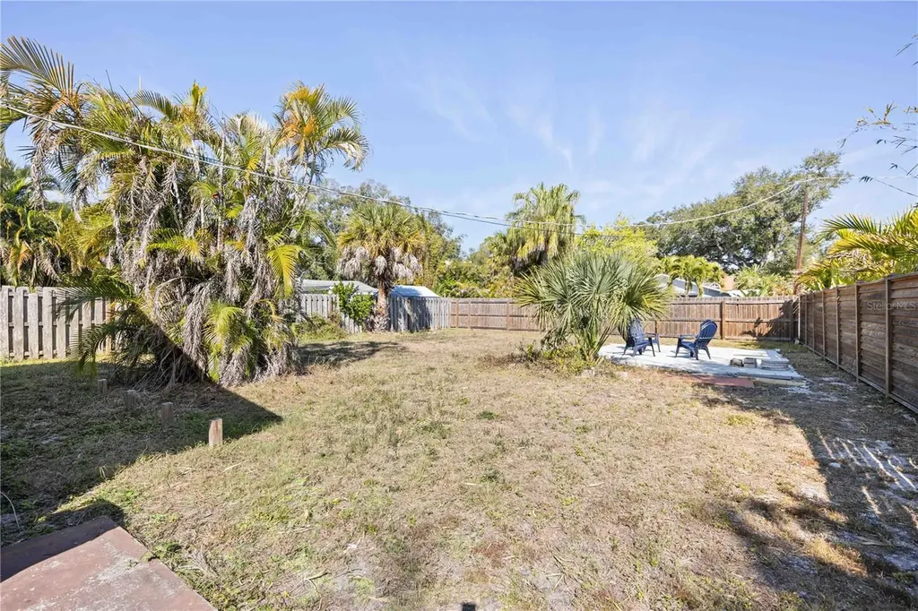 2710 3rd Avenue W Bradenton FL 34205