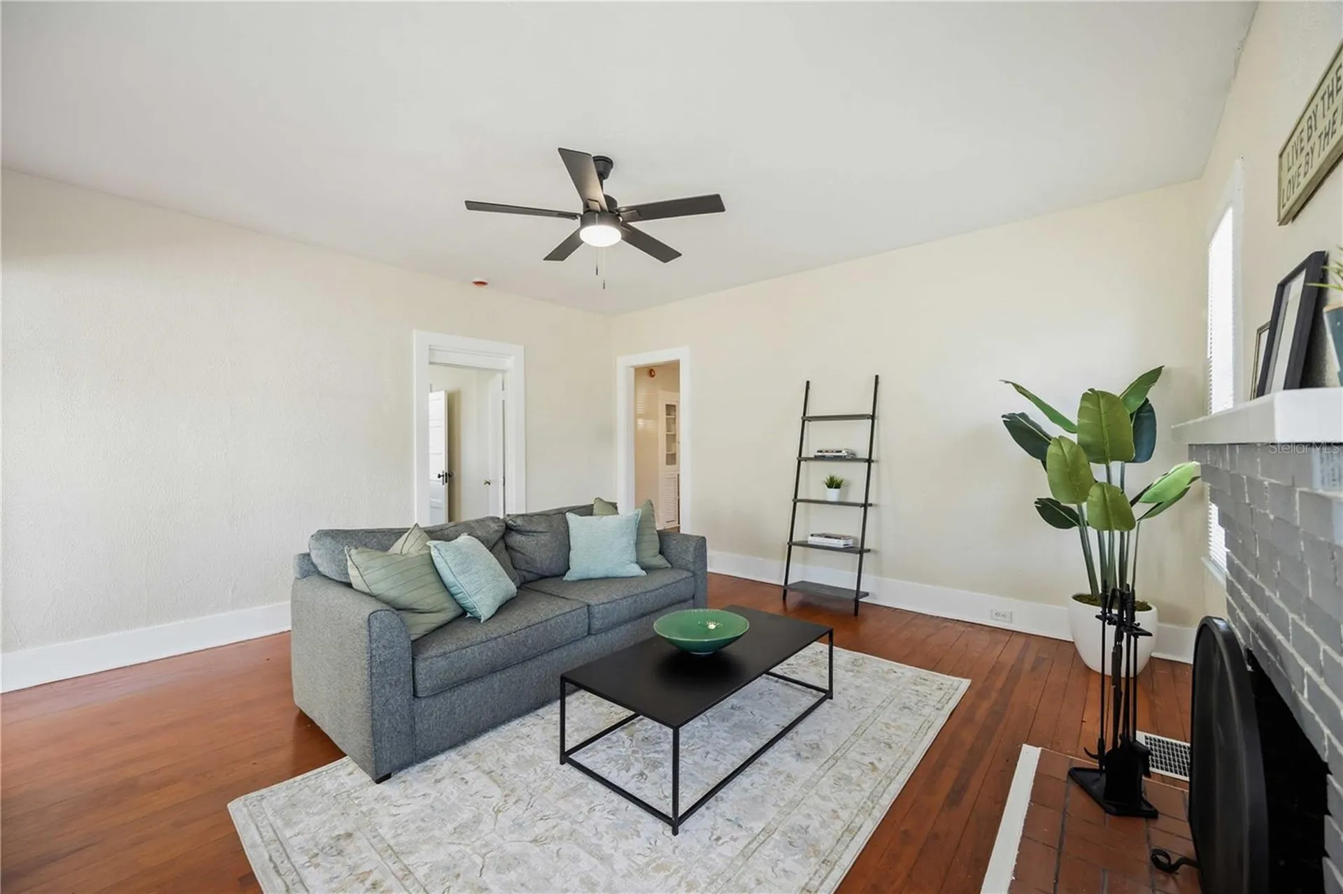 2710 3rd Avenue W Bradenton FL 34205