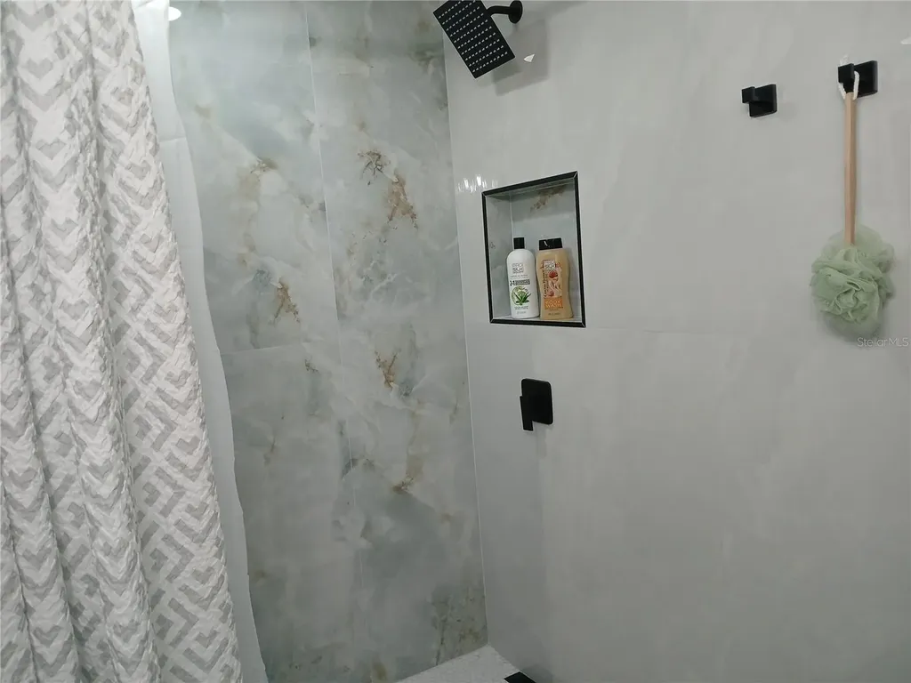 4129 Dolphin Drive Tampa FL 33617