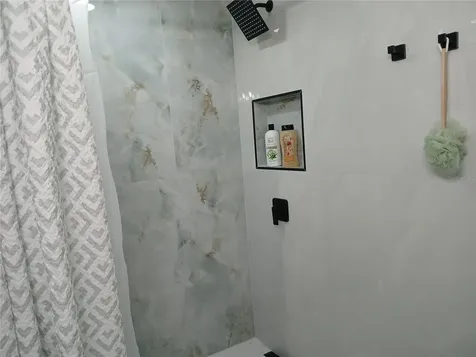 4129 Dolphin Drive Tampa FL 33617