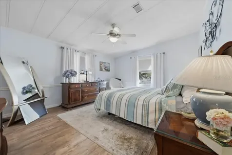 1003 Matthew Avenue Lady Lake FL 32159