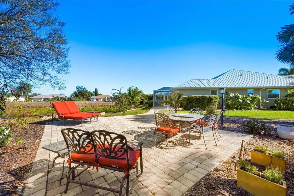 23 Medalist Place Rotonda West FL 33947