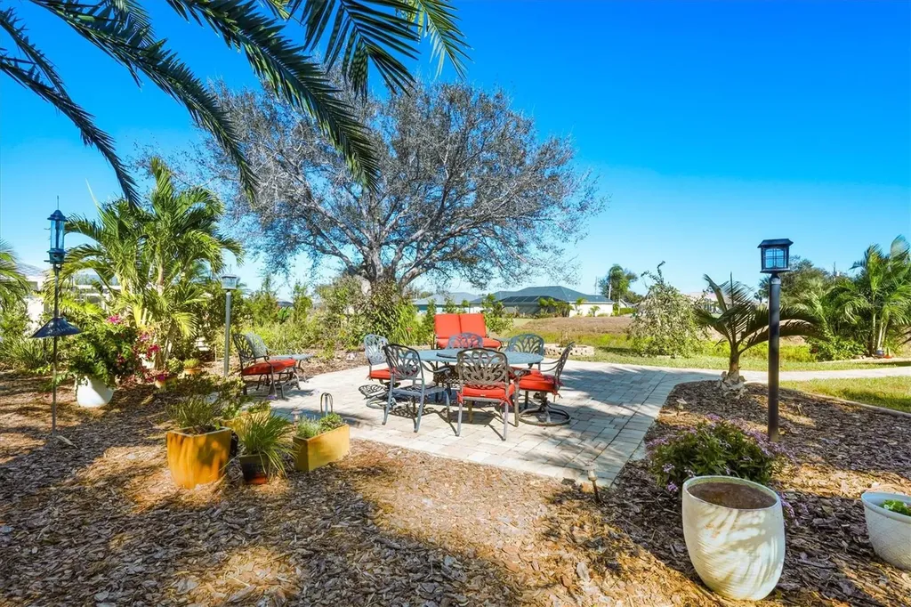 23 Medalist Place Rotonda West FL 33947