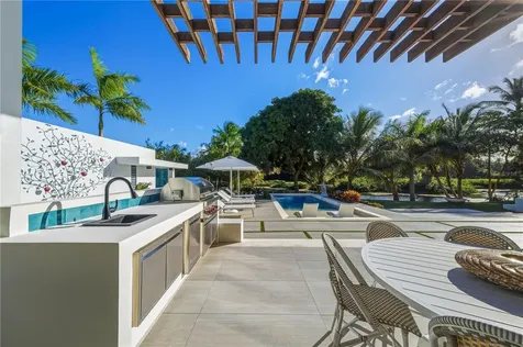 7000 Bahia Beach Blvd., 23 Las Estancias Rio Grande PR 00745