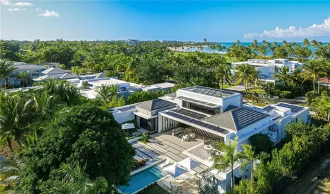 7000 Bahia Beach Blvd., 23 Las Estancias Rio Grande PR 00745