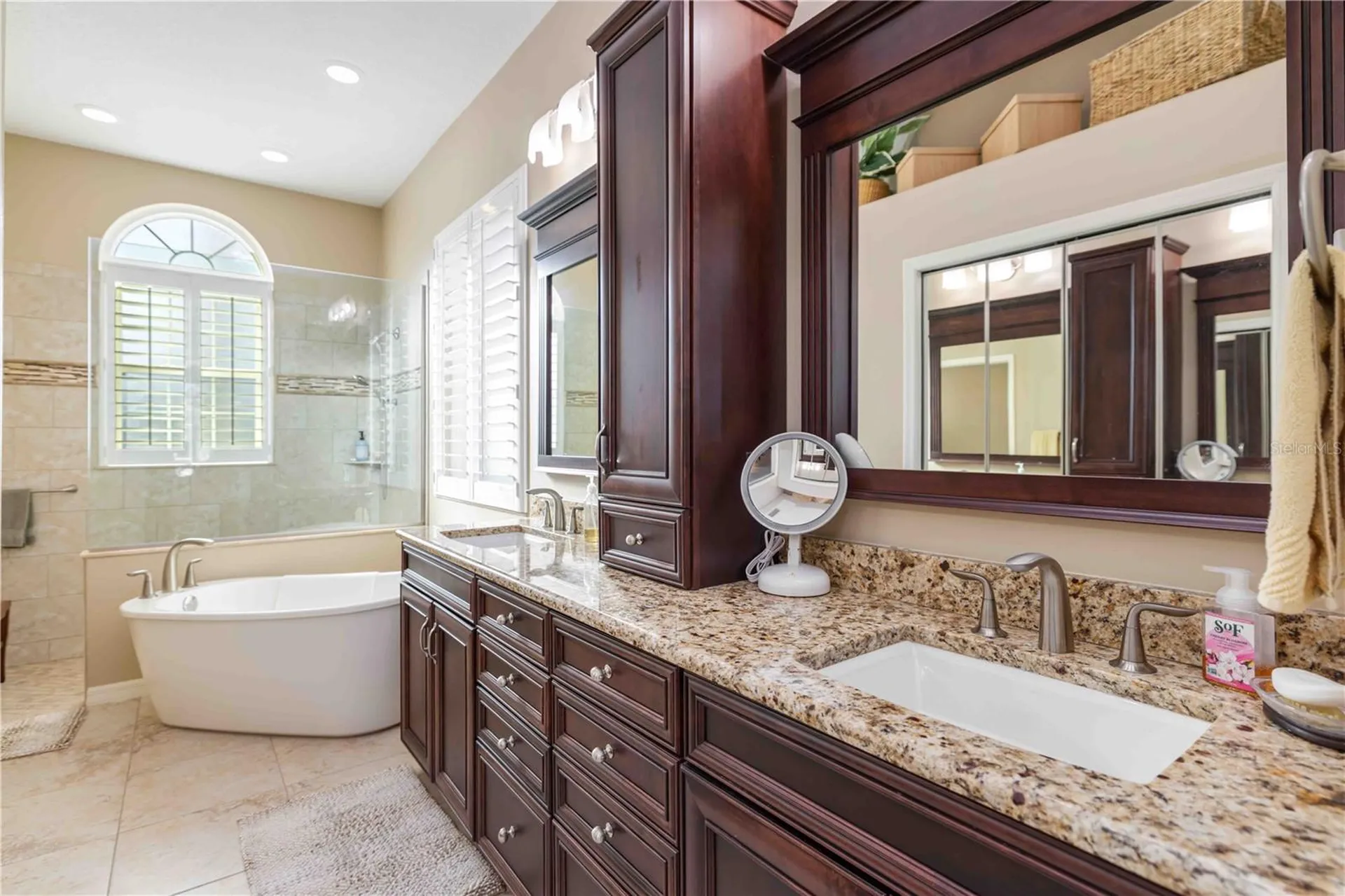 204 Americas Cup Boulevard Bradenton FL 34208