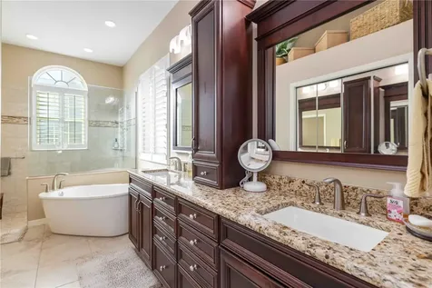 204 Americas Cup Boulevard Bradenton FL 34208