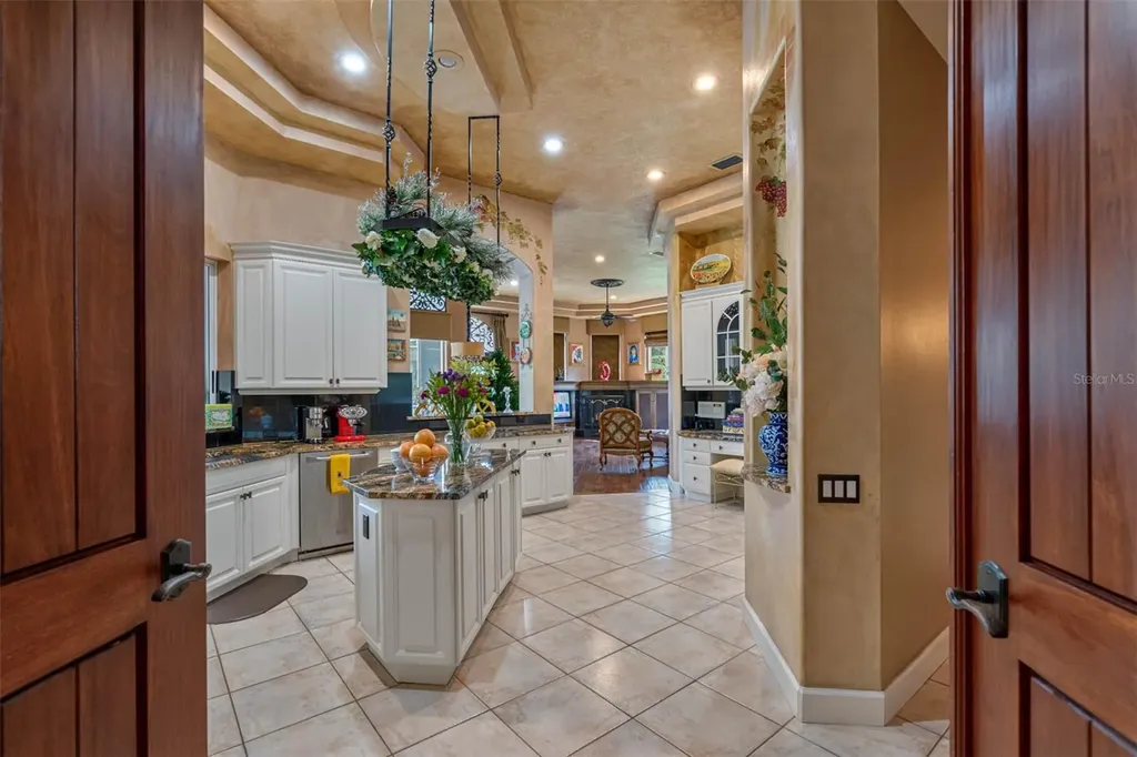 531 Isleworth Close Tarpon Springs FL 34688