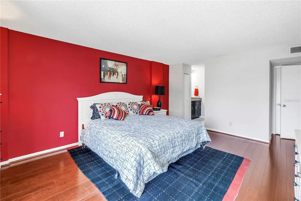 650 Island Way Clearwater Beach FL 33767