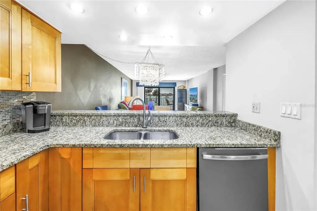 650 Island Way Clearwater Beach FL 33767