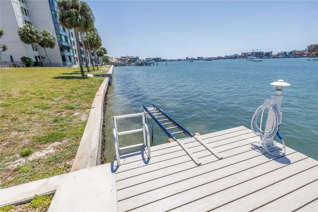 650 Island Way Clearwater Beach FL 33767