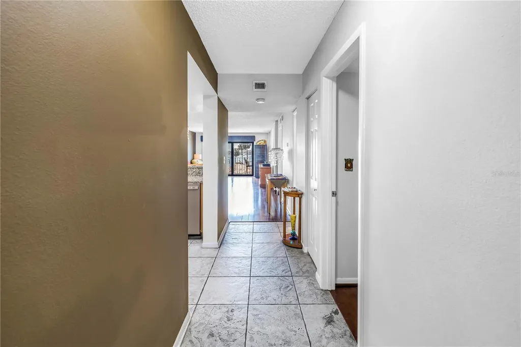 650 Island Way Clearwater Beach FL 33767