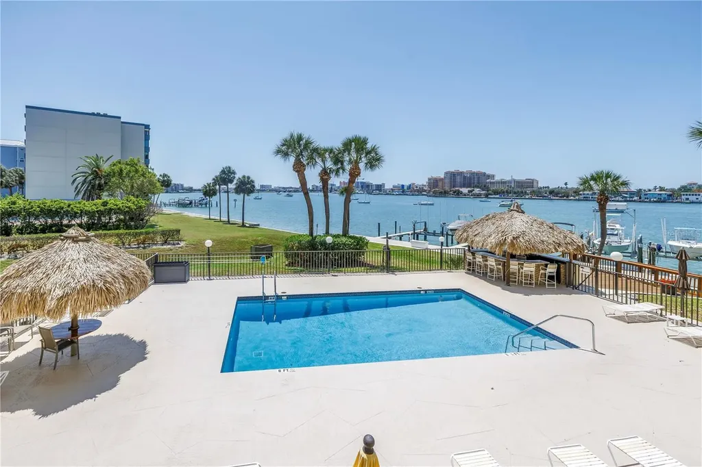 650 Island Way Clearwater Beach FL 33767