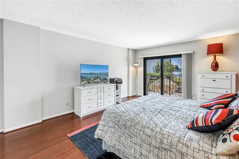 650 Island Way Clearwater Beach FL 33767