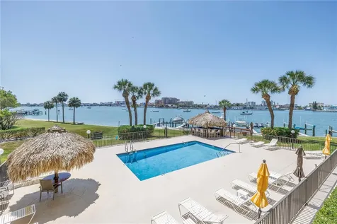 650 Island Way Clearwater Beach FL 33767