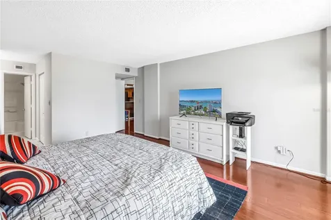 650 Island Way Clearwater Beach FL 33767