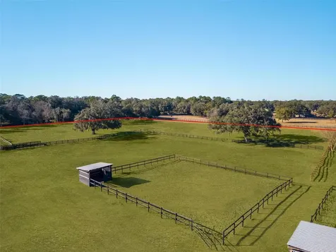 8245 NW 137th Avenue Morriston FL 32668