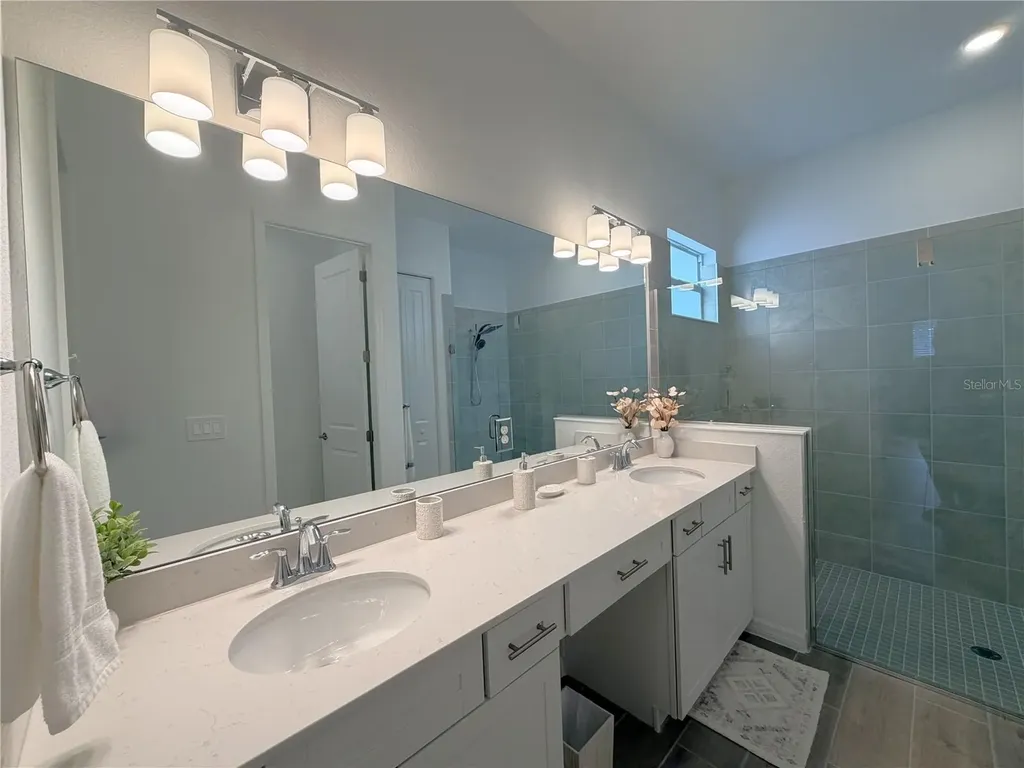 13081 Tulum Loop Venice FL 34293