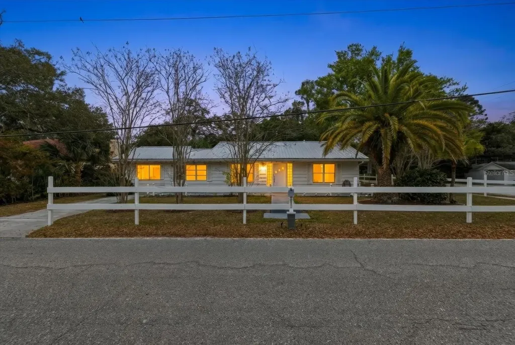 1010 Indian Beach Drive Sarasota FL 34234
