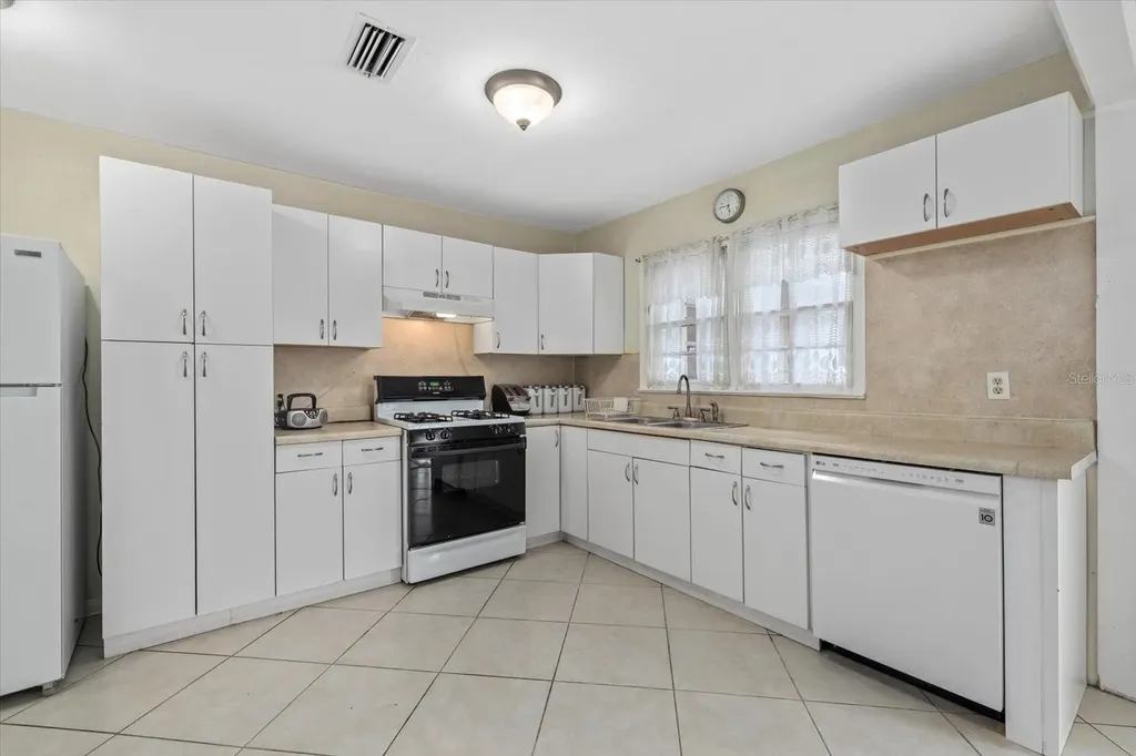 1010 Indian Beach Drive Sarasota FL 34234