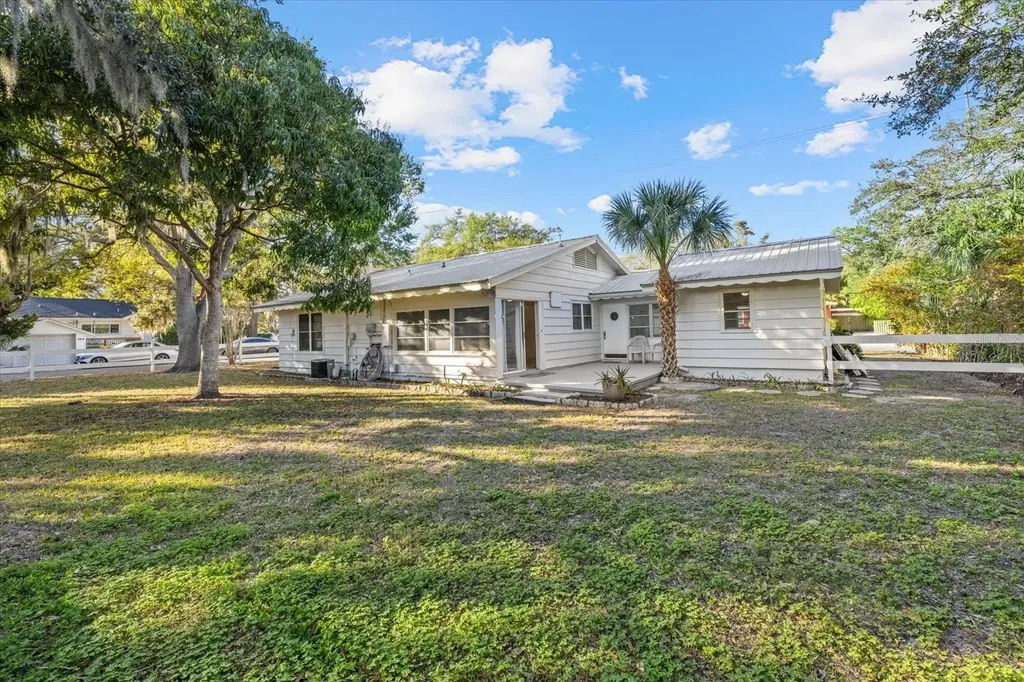 1010 Indian Beach Drive Sarasota FL 34234