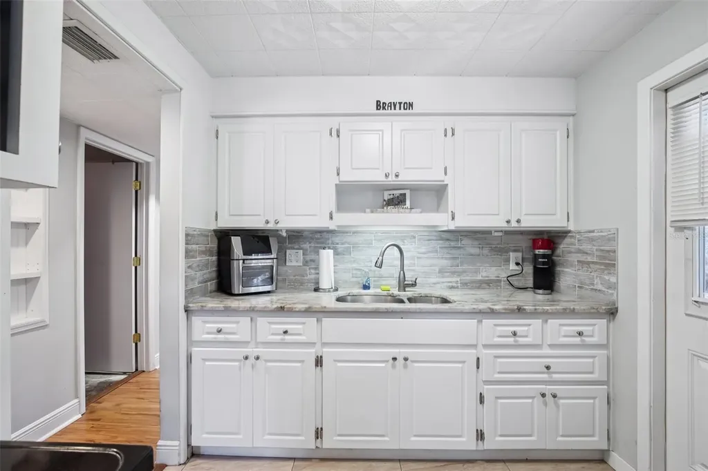 640 59th Street S St Petersburg FL 33707
