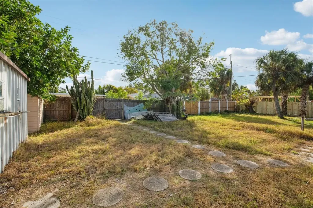 640 59th Street S St Petersburg FL 33707