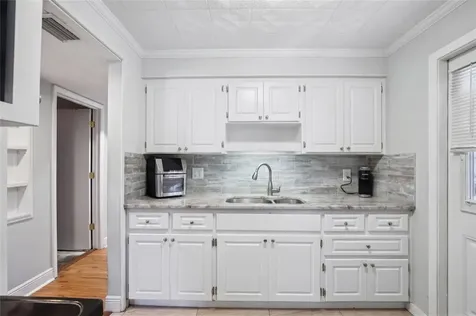 640 59th Street S St Petersburg FL 33707