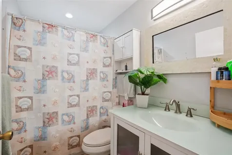 640 59th Street S St Petersburg FL 33707