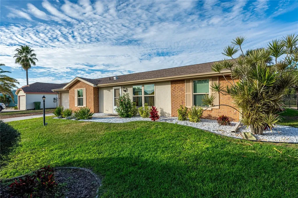 6504 39th Avenue W Bradenton FL 34209