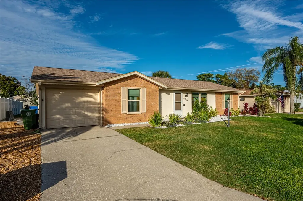 6504 39th Avenue W Bradenton FL 34209