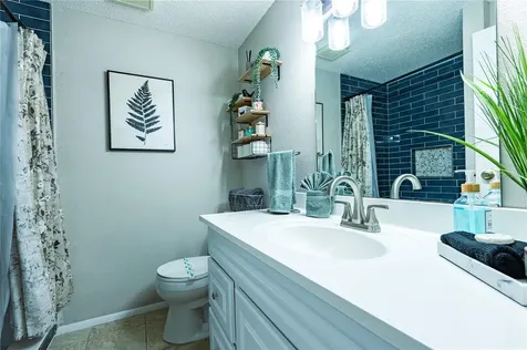 6504 39th Avenue W Bradenton FL 34209
