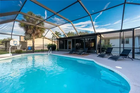6504 39th Avenue W Bradenton FL 34209