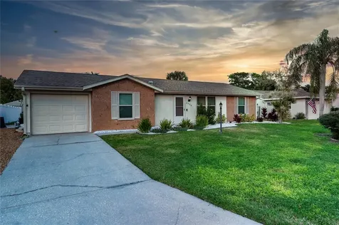 6504 39th Avenue W Bradenton FL 34209