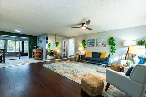 6504 39th Avenue W Bradenton FL 34209