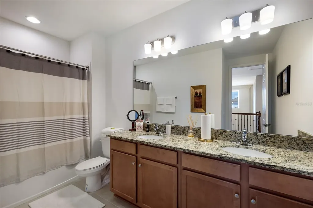 17615 Savory Mist Circle Bradenton FL 34211