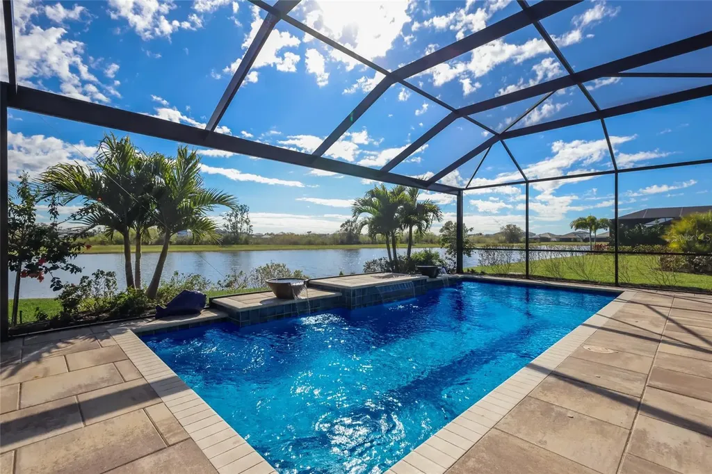 17615 Savory Mist Circle Bradenton FL 34211
