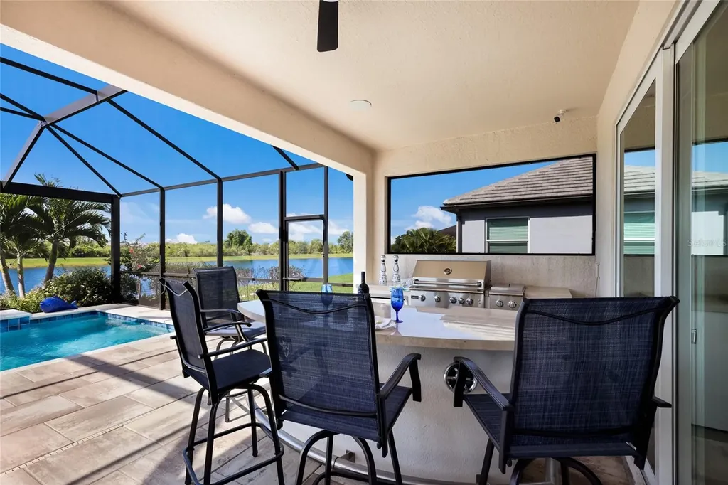 17615 Savory Mist Circle Bradenton FL 34211