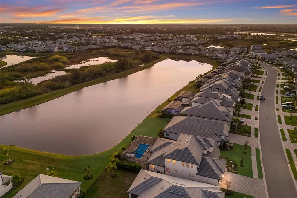 17615 Savory Mist Circle Bradenton FL 34211