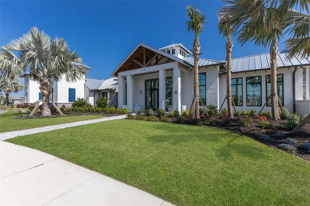 17615 Savory Mist Circle Bradenton FL 34211