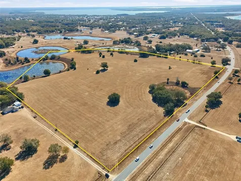 Emerald Avenue Leesburg FL 34788