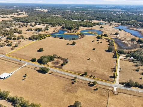 Emerald Avenue Leesburg FL 34788