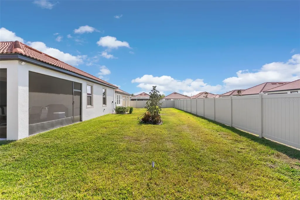 17335 Holly Well Avenue Wimauma FL 33598