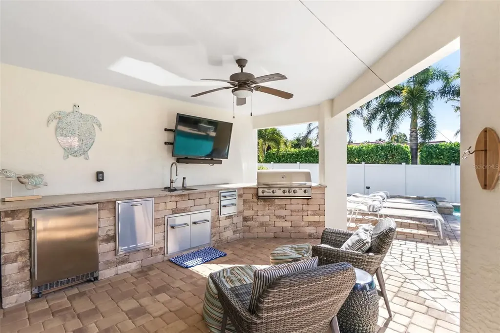 1725 Baywood Drive Sarasota FL 34231