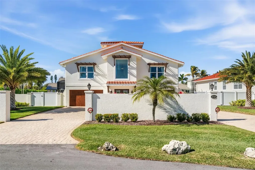 1725 Baywood Drive Sarasota FL 34231