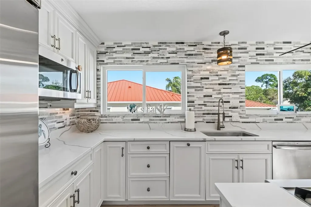1725 Baywood Drive Sarasota FL 34231